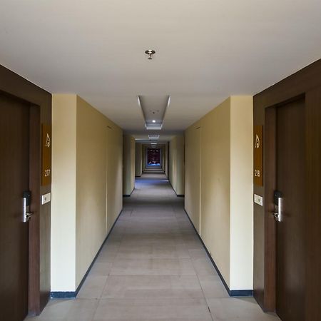 Hotel Atharva اوجاين المظهر الخارجي الصورة