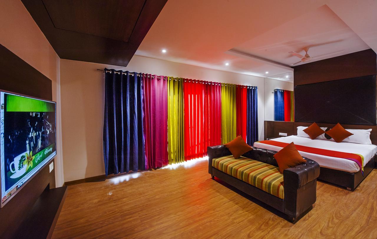 Hotel Atharva اوجاين المظهر الخارجي الصورة