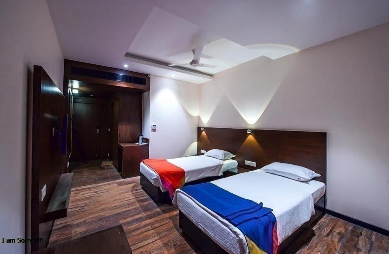 Hotel Atharva اوجاين المظهر الخارجي الصورة