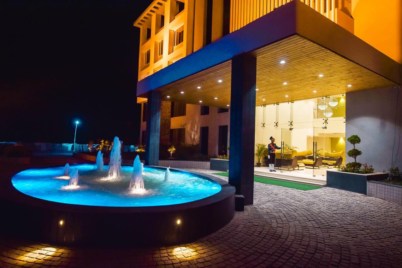 Hotel Atharva اوجاين المظهر الخارجي الصورة